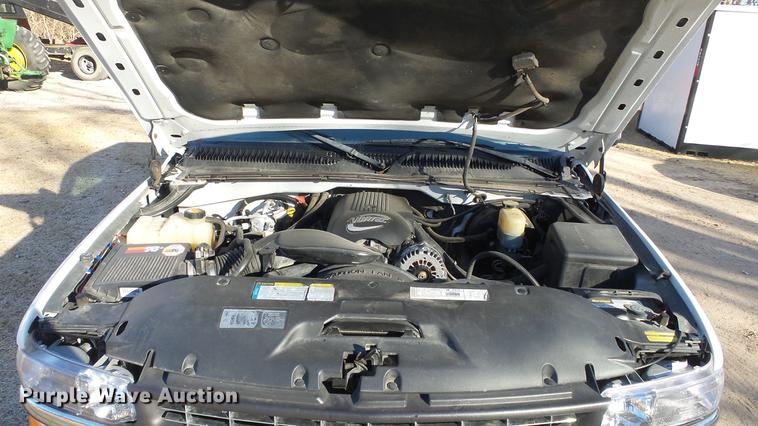 image for item EF9339 2001 Chevrolet Silverado 1500 Ext. Cab pickup truck