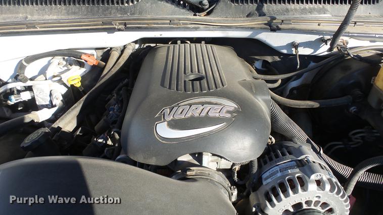 image for item EF9339 2001 Chevrolet Silverado 1500 Ext. Cab pickup truck