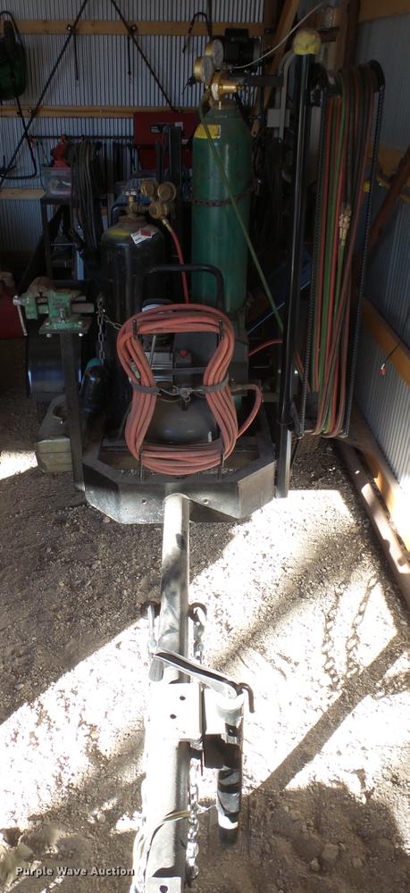 image for item EF9342 Miller Bobcat 225 welder/generator