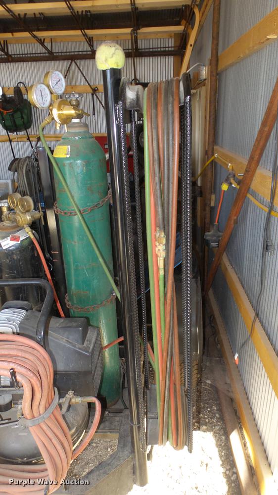 image for item EF9342 Miller Bobcat 225 welder/generator