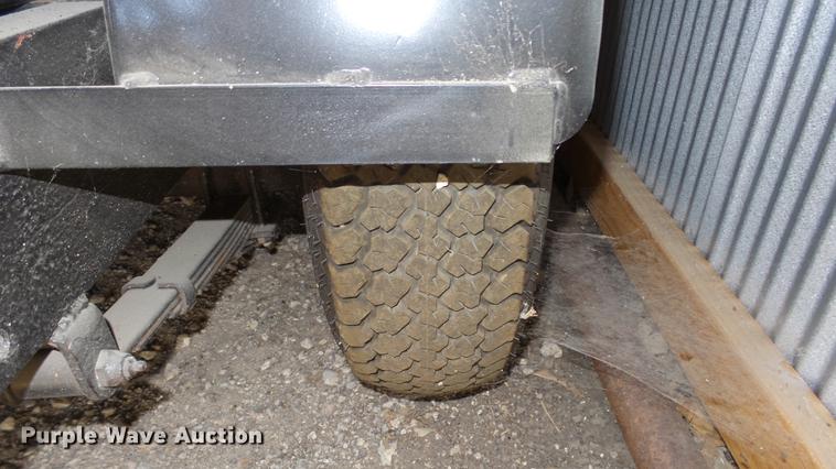 image for item EF9342 Miller Bobcat 225 welder/generator