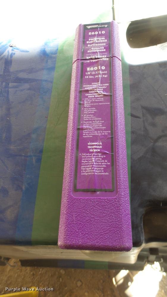 image for item EF9342 Miller Bobcat 225 welder/generator