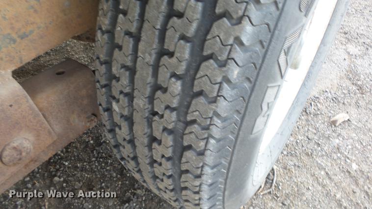 image for item EF9425 2002 Iron Ox enclosed cargo trailer