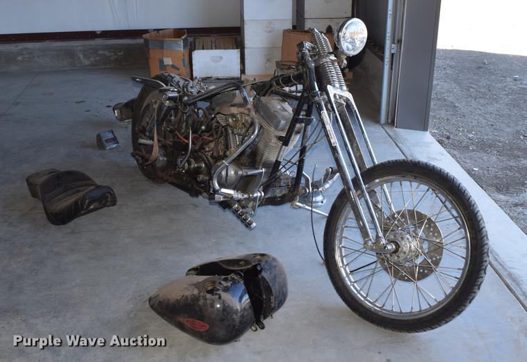 image for item EH9649 1985 Harley Davidson Super Glide motorcycle