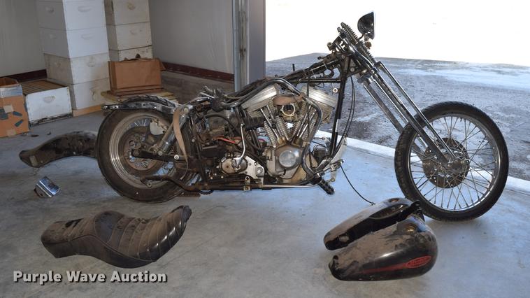 image for item EH9649 1985 Harley Davidson Super Glide motorcycle