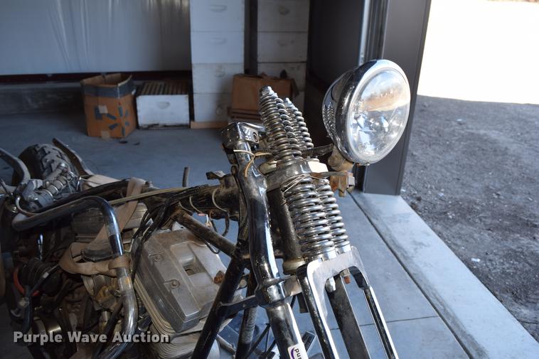 image for item EH9649 1985 Harley Davidson Super Glide motorcycle