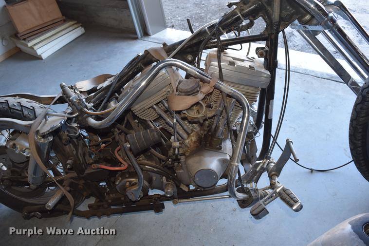 image for item EH9649 1985 Harley Davidson Super Glide motorcycle