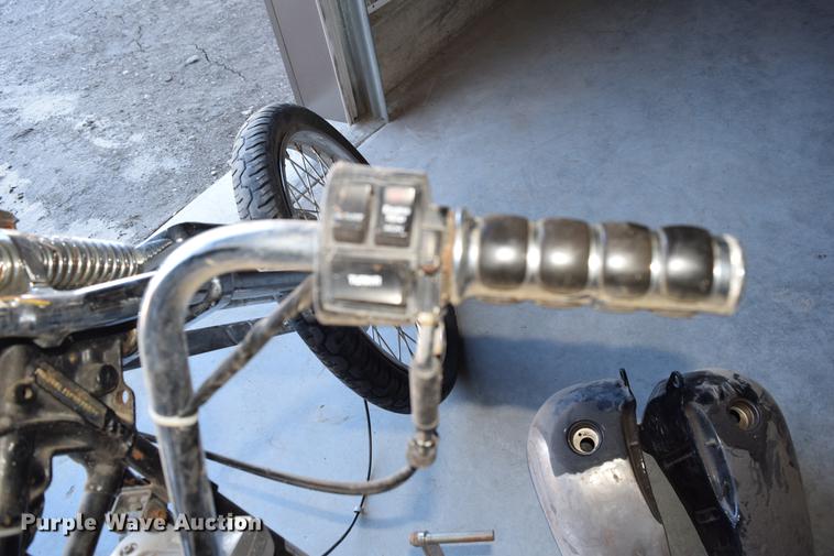 image for item EH9649 1985 Harley Davidson Super Glide motorcycle