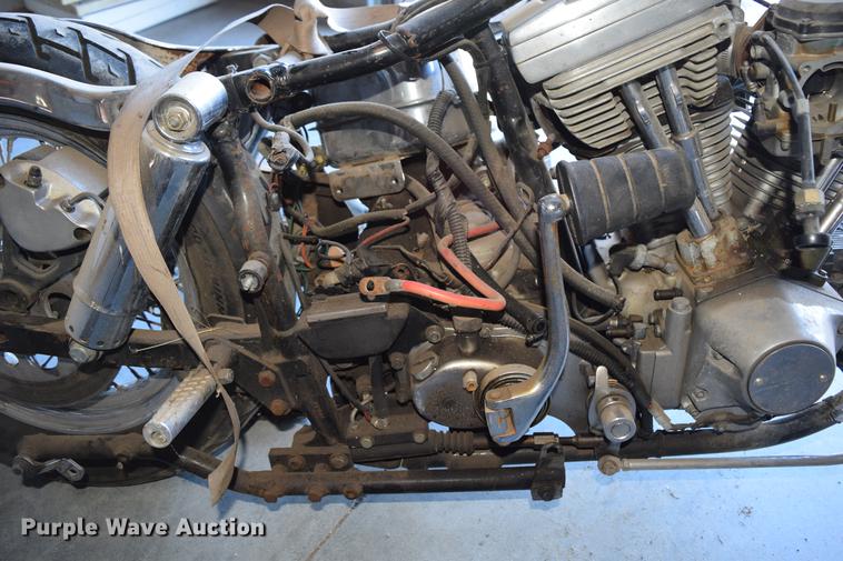 image for item EH9649 1985 Harley Davidson Super Glide motorcycle