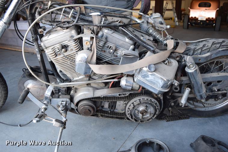 image for item EH9649 1985 Harley Davidson Super Glide motorcycle