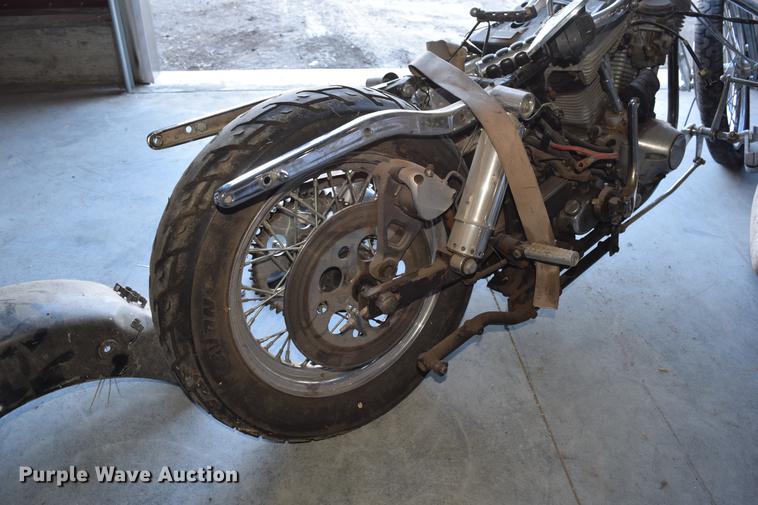 image for item EH9649 1985 Harley Davidson Super Glide motorcycle