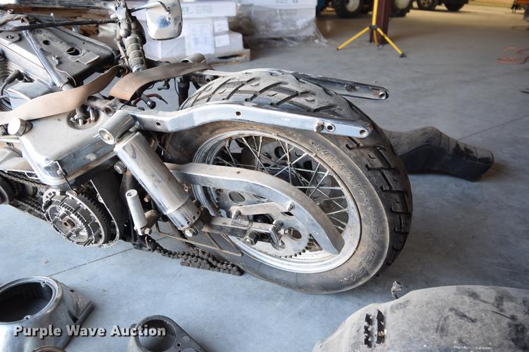 image for item EH9649 1985 Harley Davidson Super Glide motorcycle