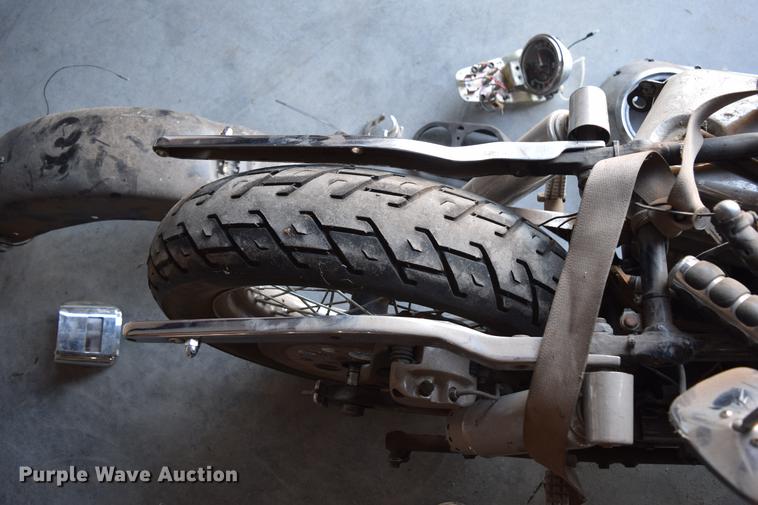 image for item EH9649 1985 Harley Davidson Super Glide motorcycle