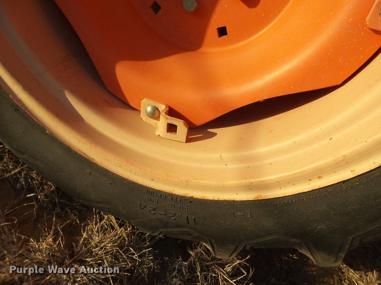 image for item EI9526 Kubota L2500D MFWD tractor