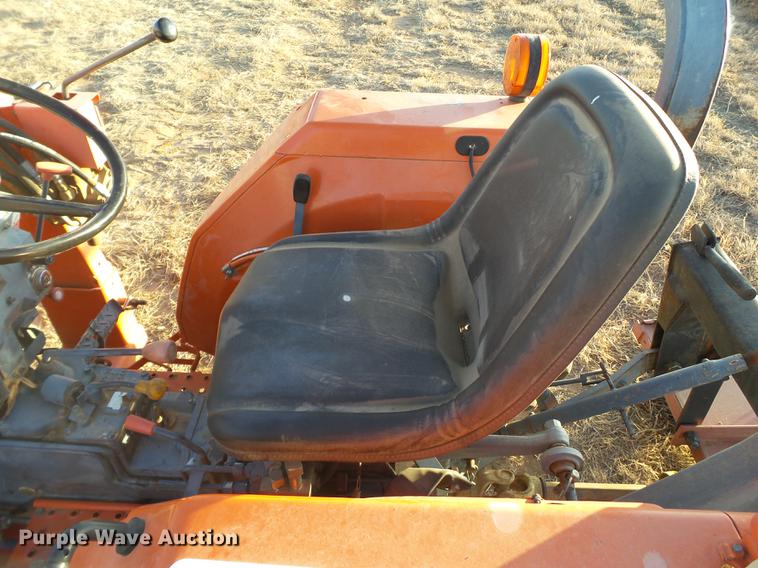 image for item EI9526 Kubota L2500D MFWD tractor