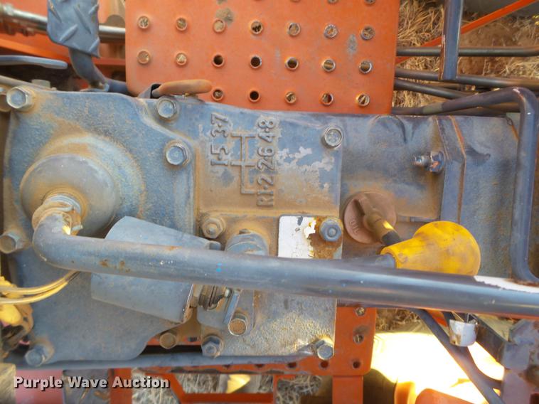 image for item EI9526 Kubota L2500D MFWD tractor