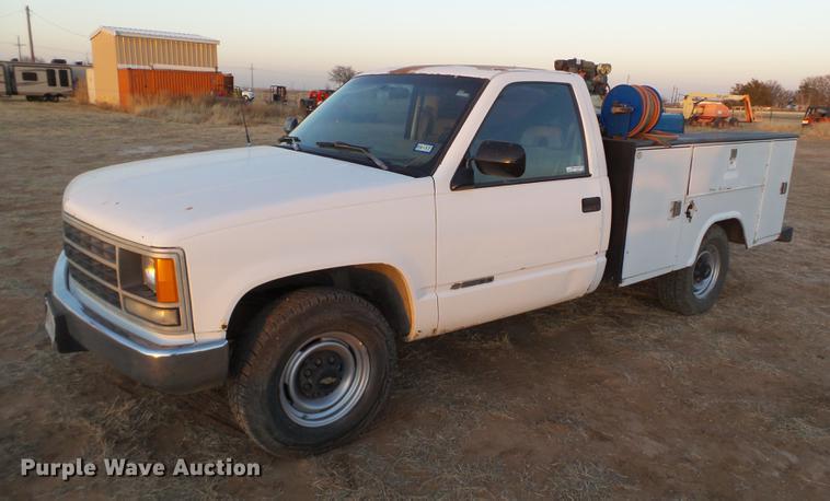 image for item EI9527 1992 Chevrolet 2500HD utility bed pickup truck