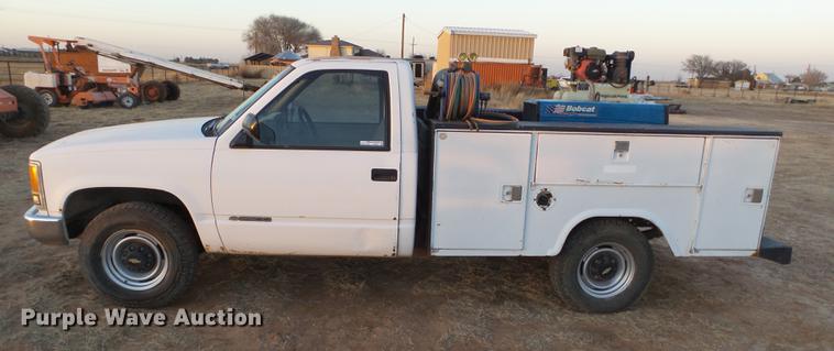 image for item EI9527 1992 Chevrolet 2500HD utility bed pickup truck