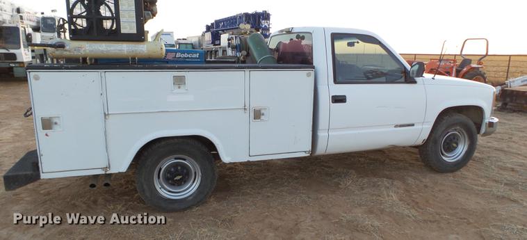 image for item EI9527 1992 Chevrolet 2500HD utility bed pickup truck