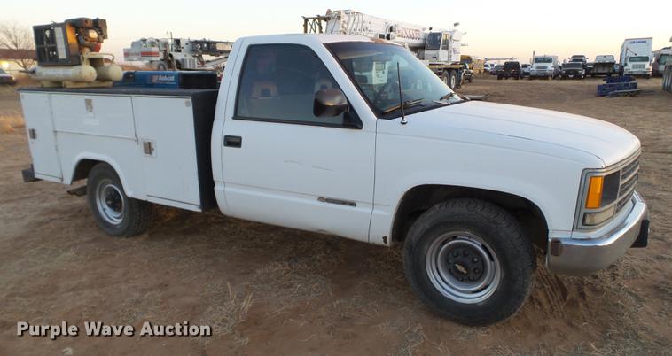 image for item EI9527 1992 Chevrolet 2500HD utility bed pickup truck