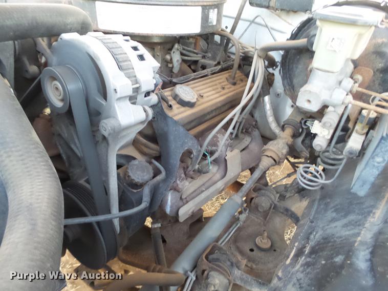 image for item EI9527 1992 Chevrolet 2500HD utility bed pickup truck