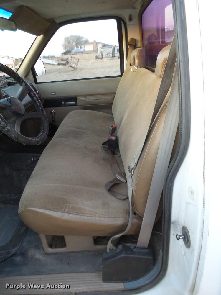 image for item EI9527 1992 Chevrolet 2500HD utility bed pickup truck