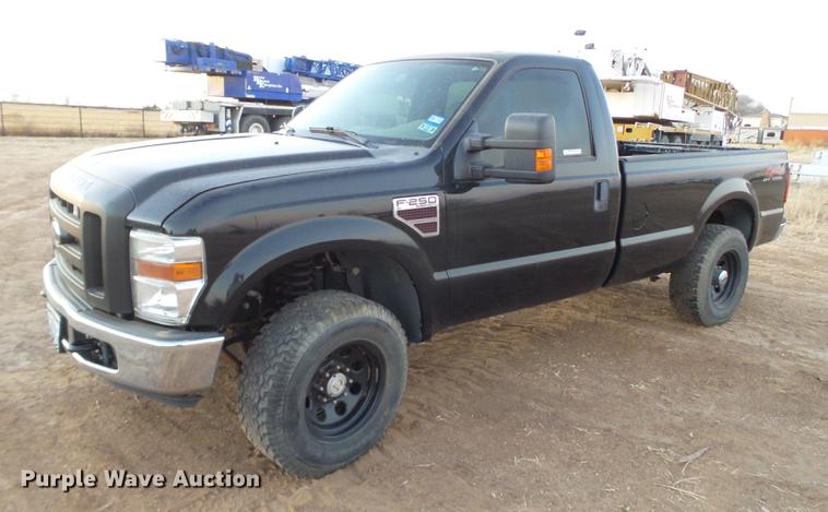 image for item EI9529 2008 Ford F250 Super Duty pickup truck