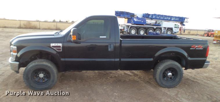 image for item EI9529 2008 Ford F250 Super Duty pickup truck