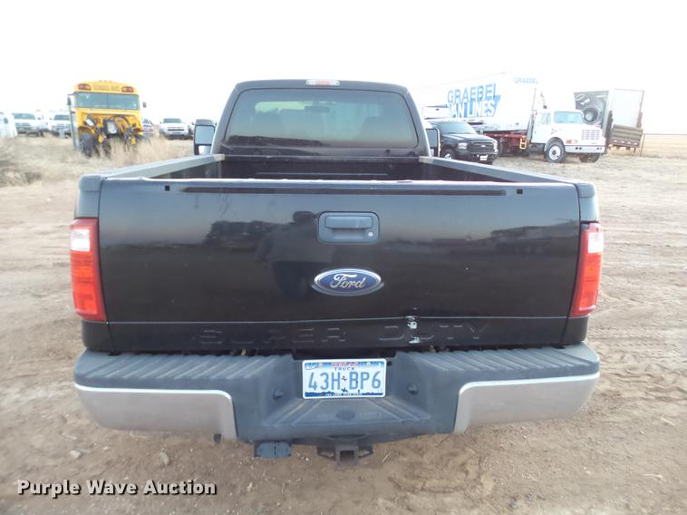 image for item EI9529 2008 Ford F250 Super Duty pickup truck