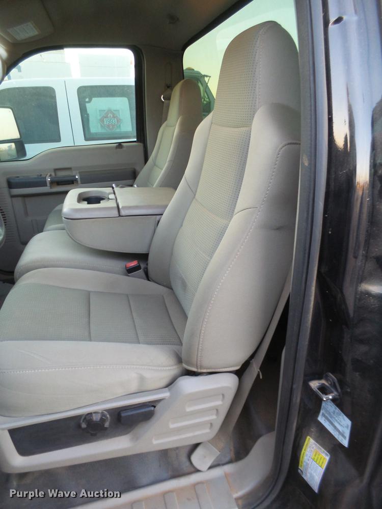 image for item EI9529 2008 Ford F250 Super Duty pickup truck