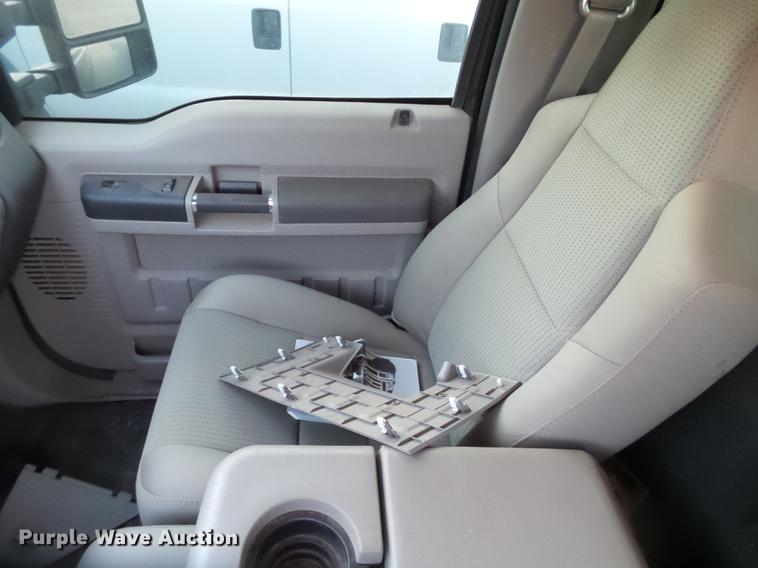 image for item EI9529 2008 Ford F250 Super Duty pickup truck