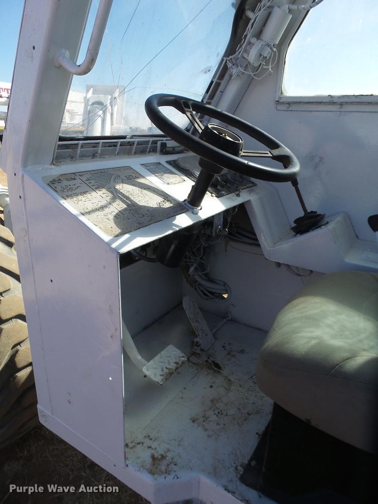 image for item EI9540 Square Shooter SS1048 telehandler