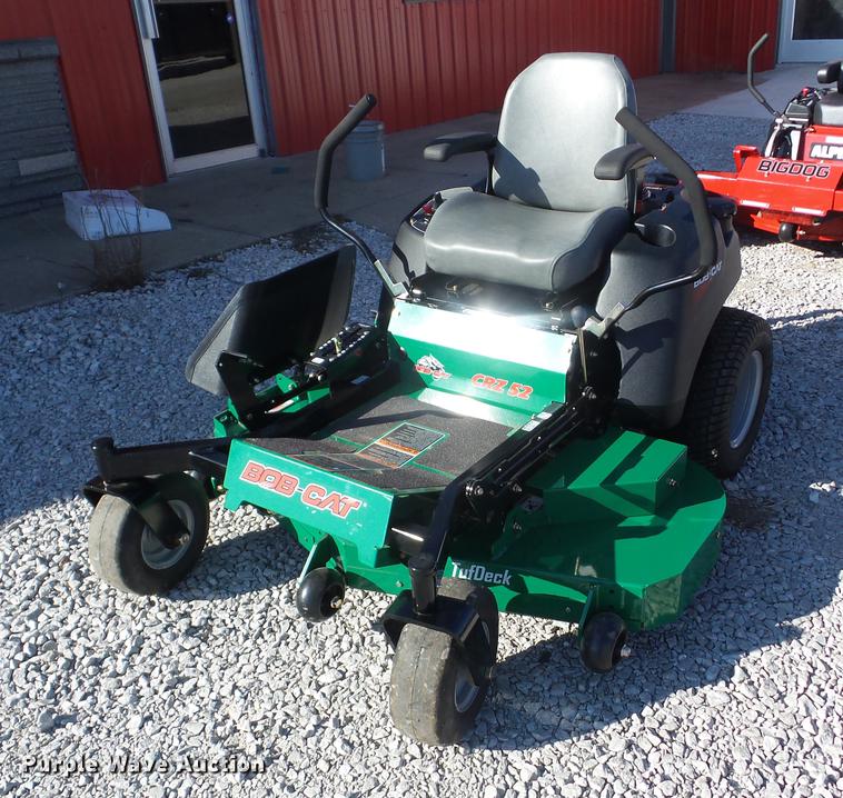 2017 Bobcat CRZ 52 lawn mower in Galena, KS Item EI9752 sold Purple