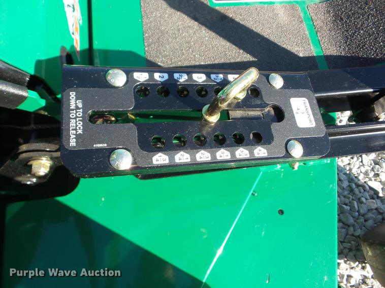 image for item EI9752 2017 Bobcat CRZ 52 lawn mower