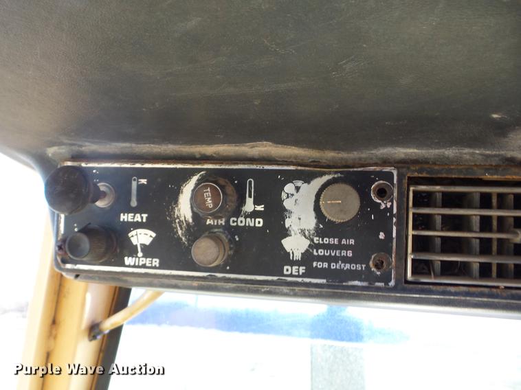 image for item J8539 1972 Case 970 tractor