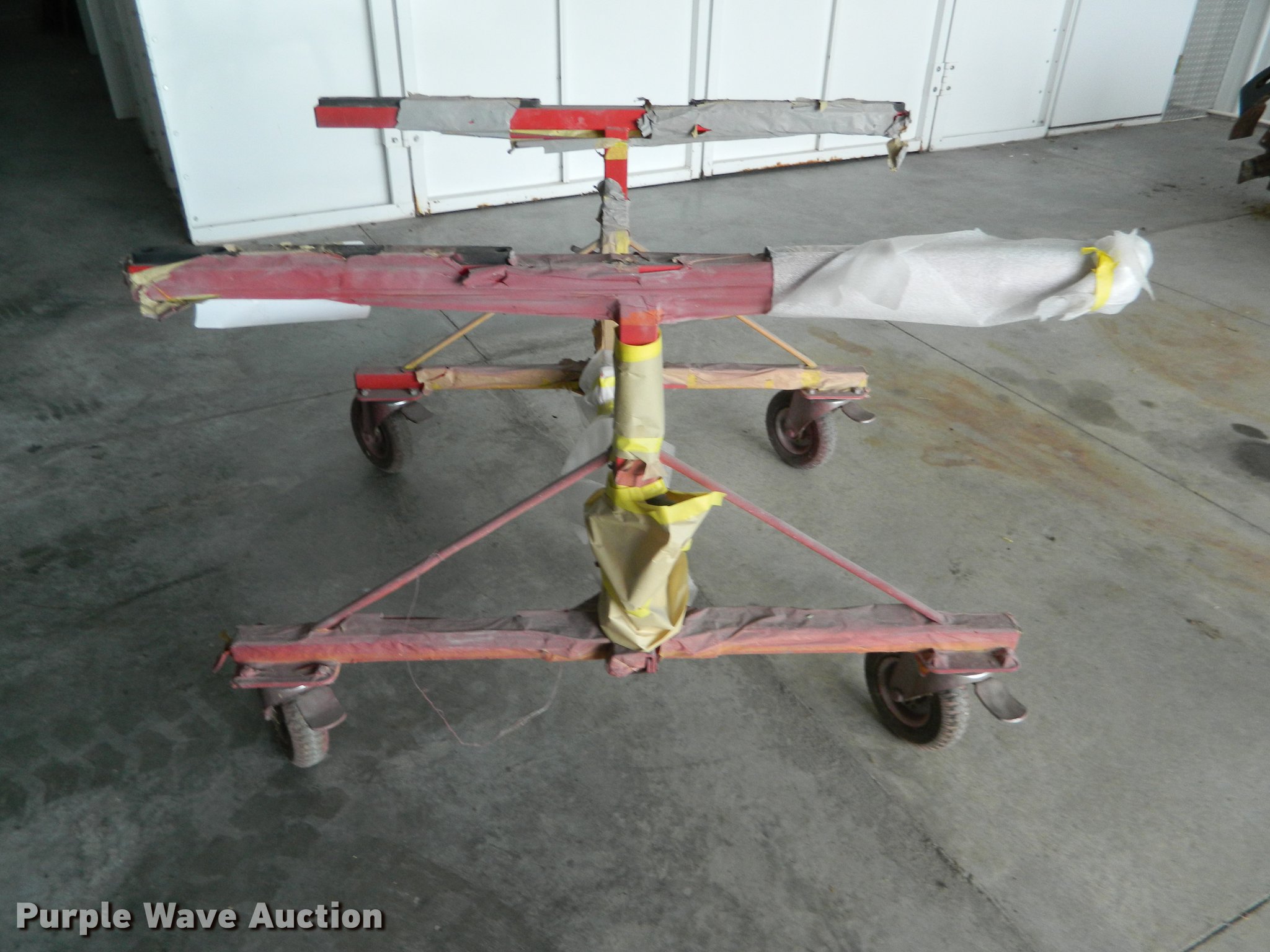 Auto body paint stand in Phillipsburg, KS Item DB6643 sold Purple Wave