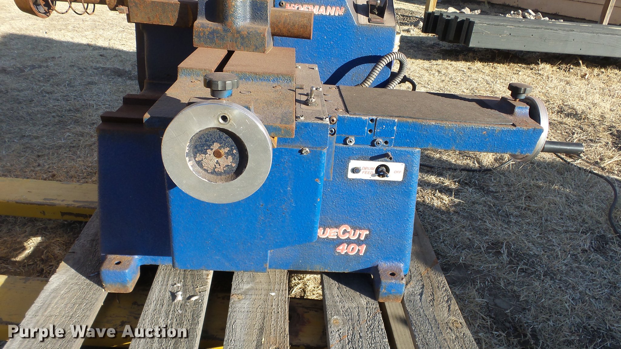 West 1115HD brake lathe in Offerle, KS Item DR9822 sold Purple Wave