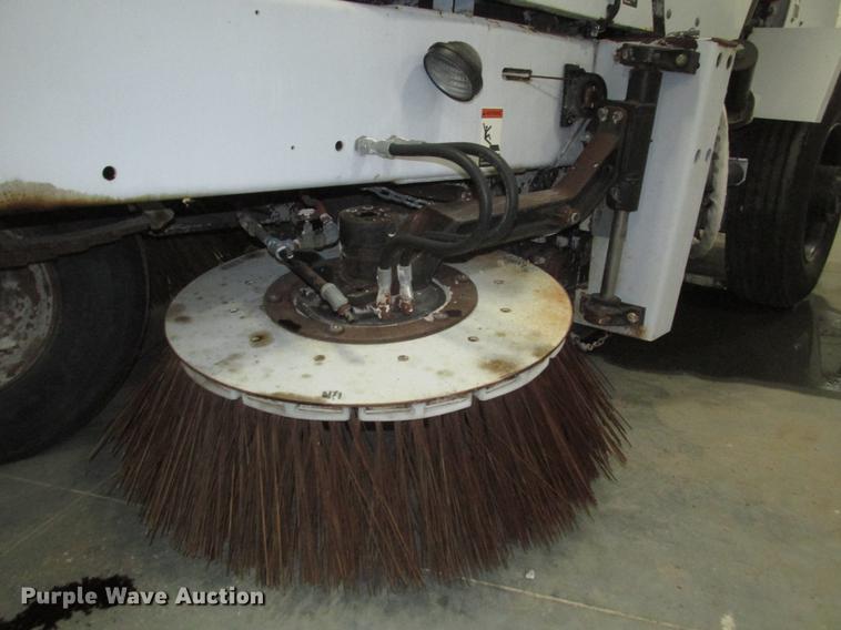 image for item DA3071 Johnston 3000 sweeper