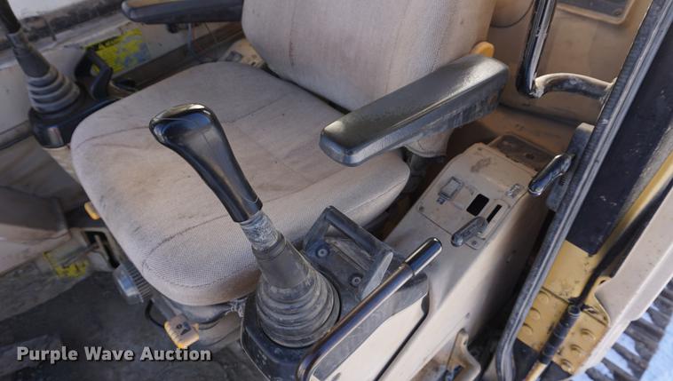 image for item DB0347 1993 Caterpillar 330 L excavator