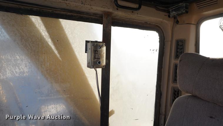 image for item DB0347 1993 Caterpillar 330 L excavator