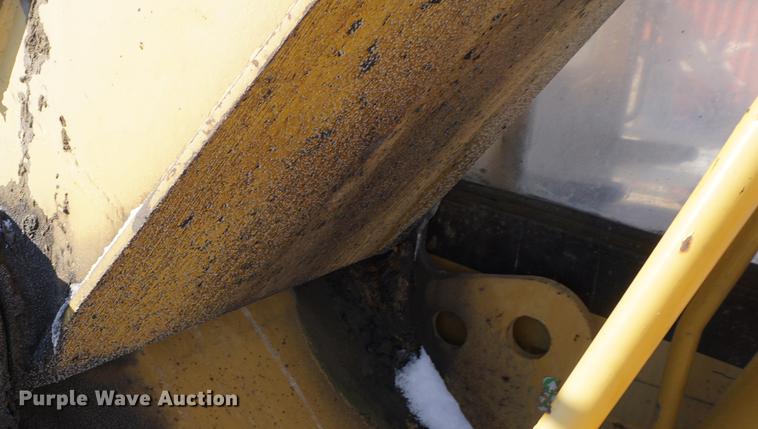 image for item DB0347 1993 Caterpillar 330 L excavator