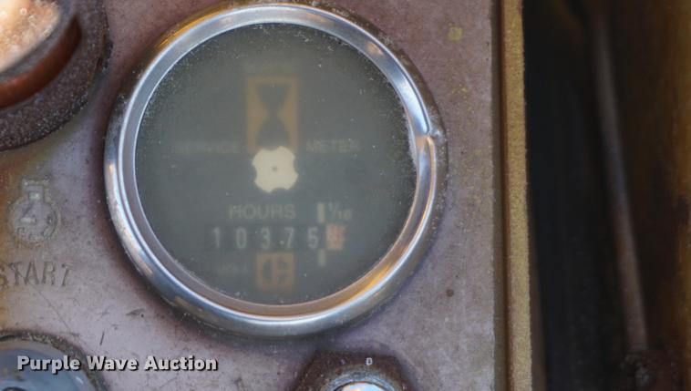 image for item DB0348 1984 Caterpillar 963 track loader