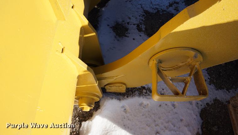 image for item DB0348 1984 Caterpillar 963 track loader