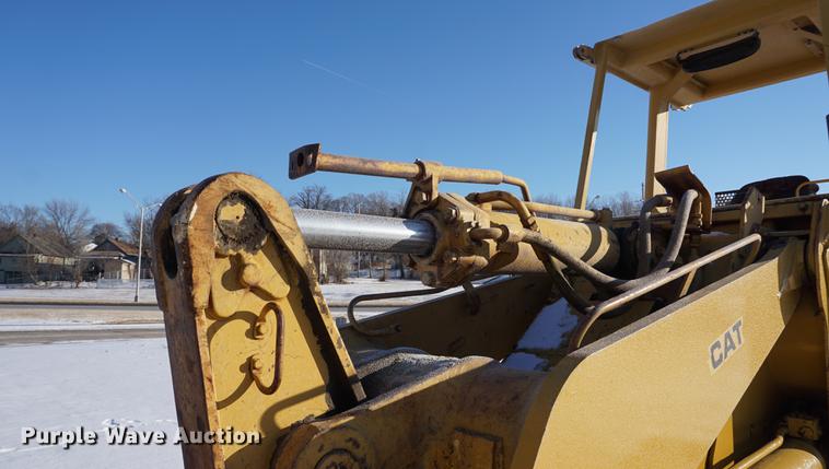 image for item DB0348 1984 Caterpillar 963 track loader