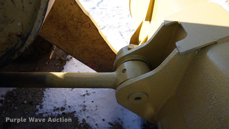 image for item DB0348 1984 Caterpillar 963 track loader