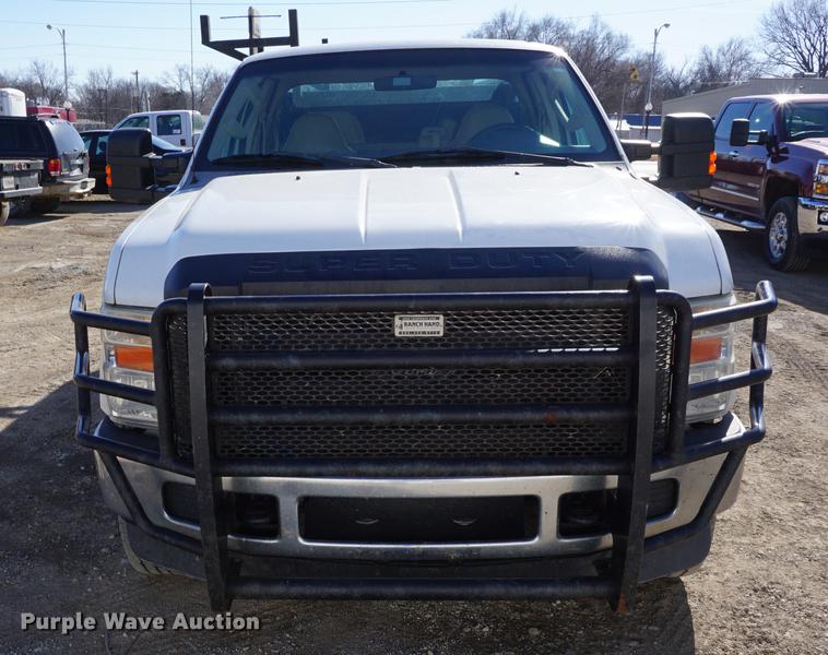 image for item DB0364 2008 Ford F250 Super Duty Super Cab utility bed pickup truck