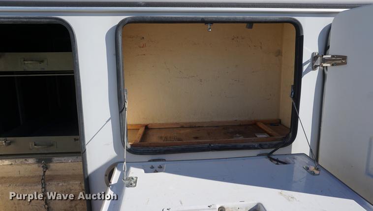 image for item DB0364 2008 Ford F250 Super Duty Super Cab utility bed pickup truck