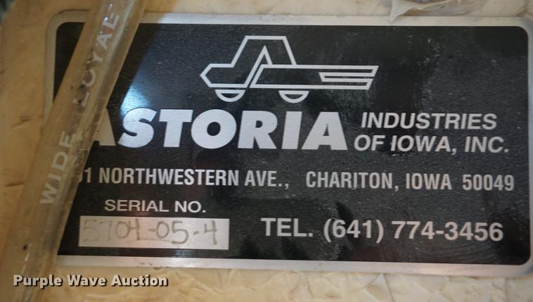 image for item DB0364 2008 Ford F250 Super Duty Super Cab utility bed pickup truck