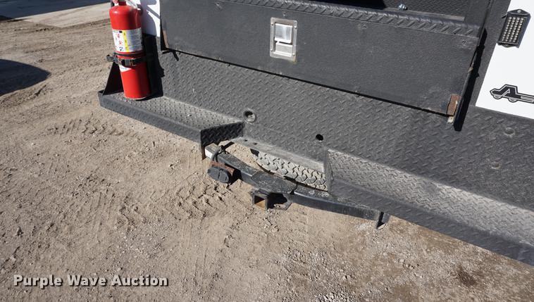 image for item DB0364 2008 Ford F250 Super Duty Super Cab utility bed pickup truck