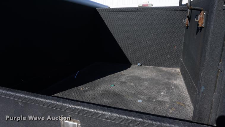 image for item DB0364 2008 Ford F250 Super Duty Super Cab utility bed pickup truck